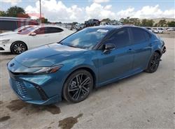 تۆیۆتا کامری